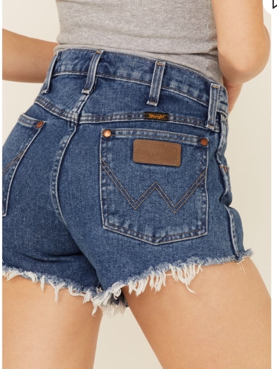 Wrangler Pants - Wrangler NWT Blue High-Rise Frayed Denim Shorts Size 8/29